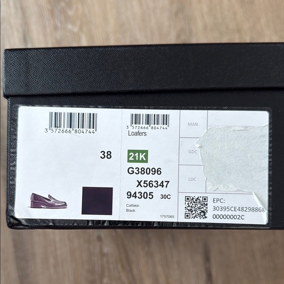 Chanel Black Quilted Loafers - Picture 11 of 11